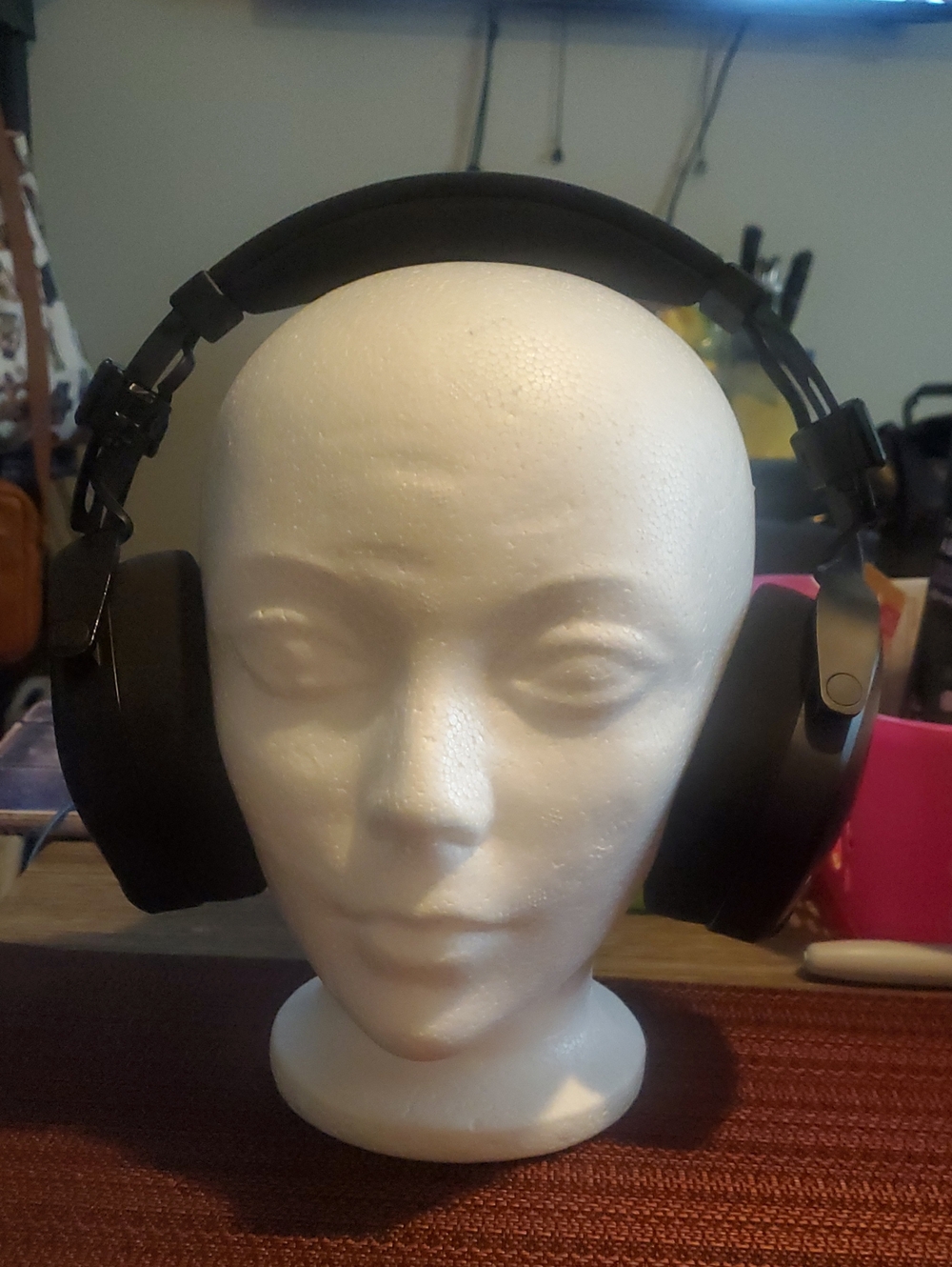 Faulty Hinge RØDE NTH-100 Over-Ear Headphones